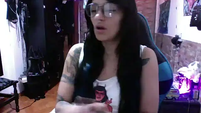 Snapshot of AngelaQueen_ chatting on September 14, 5:22 pm AngelaQueen online show from September 14, 5:22 pm