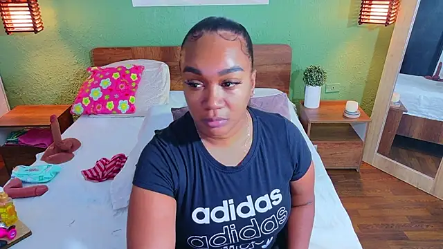 dannaahbrown online show from April 21, 7:43 pm