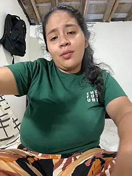 moncerrat luna online show from April 2, 12:41 am