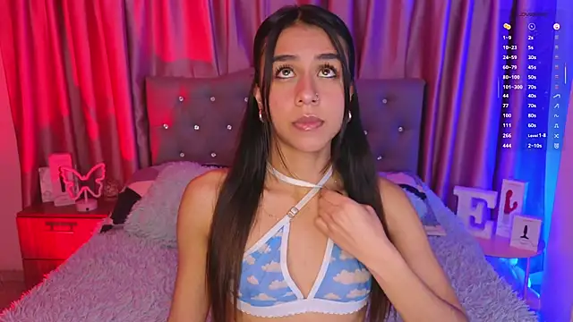 Emiily Scott1 online show from April 24, 1:19 am