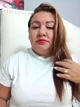 HORNY MATURE25 online show from November 22, 1:30 am