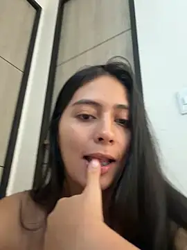 Sophie  Foxxx online show from April 20, 6:11 pm