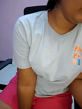 Snapshot of Rose_Olivia chatting on September 14, 4:05 pm Rose Olivia online show from September 14, 4:05 pm