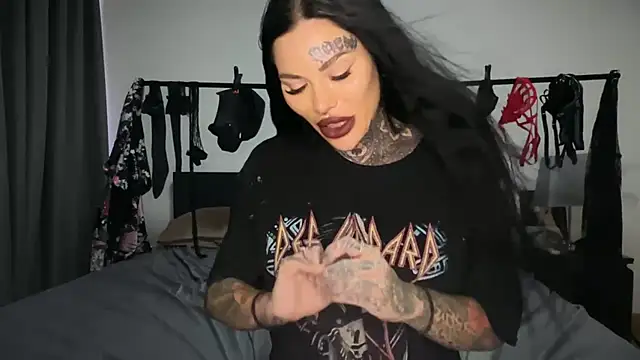 claudiacvc95 online show from October 26, 4:52 am