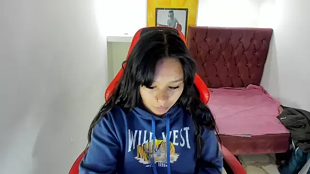 Charis 21 online show from November 8, 7:02 am