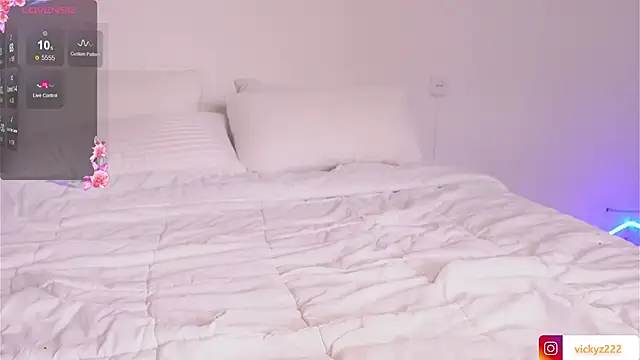 Victoriaxx  online show from March 3, 8:53 am