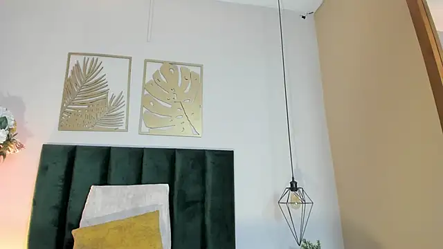 NoraDasilva online show from November 20, 12:33 am