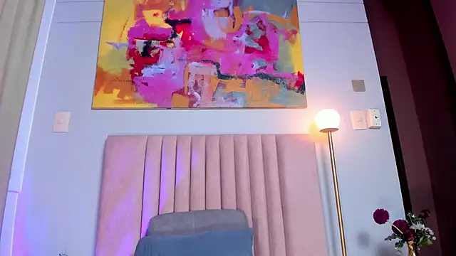 NoraDasilva online show from April 24, 11:51 pm