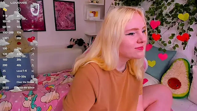 art lovee online show from March 11, 1:21 am