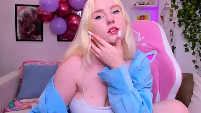 art lovee online show from October 6, 1:33 am