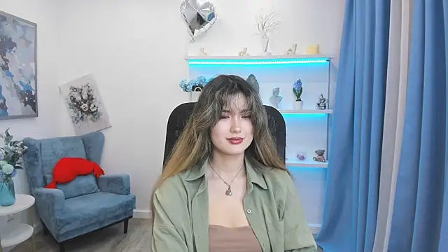 AnneTLi online show from June 7, 7:21 pm
