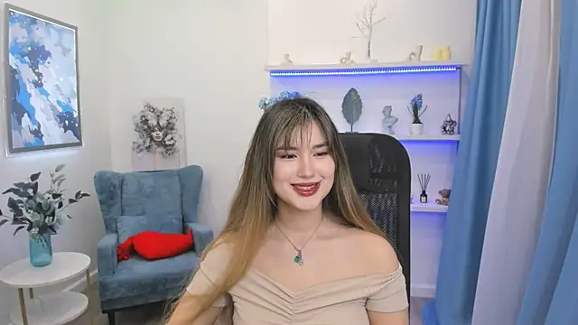 AnneTLi online show from March 17, 7:29 pm