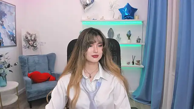 AnneTLi online show from April 22, 7:22 pm