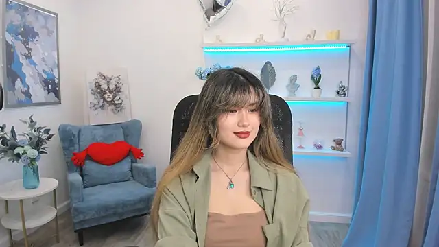 AnneTLi online show from June 9, 3:17 am