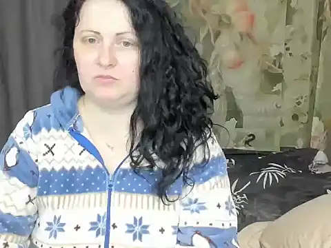 Lillian2 online show from April 26, 7:11 pm