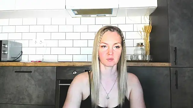 iam Venus online show from May 11, 2:56 pm