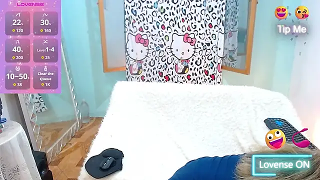Snapshot of heidy_sweetts chatting on September 10, 10:26 am heidy sweetts online show from September 10, 10:26 am