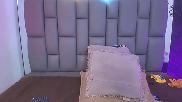  MiaBrown  online show from January 16, 12:12 pm