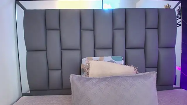  MiaBrown  online show from January 13, 12:09 pm