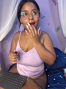 AnnePrince- online show from April 23, 1:24 pm