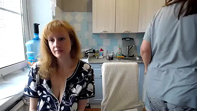 Snapshot of DonnaMagdalena chatting on October 2, 7:24 am DonnaMagdalena online show from October 2, 7:24 am