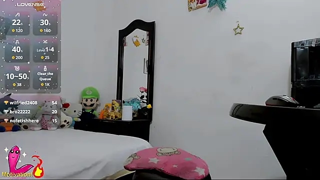 Snapshot of Amy_jones77 chatting on September 23, 7:56 pm Amy jones77 online show from September 23, 7:56 pm