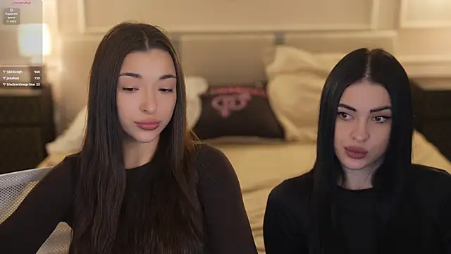 Jasmine Flow online show from December 2, 11:45 am