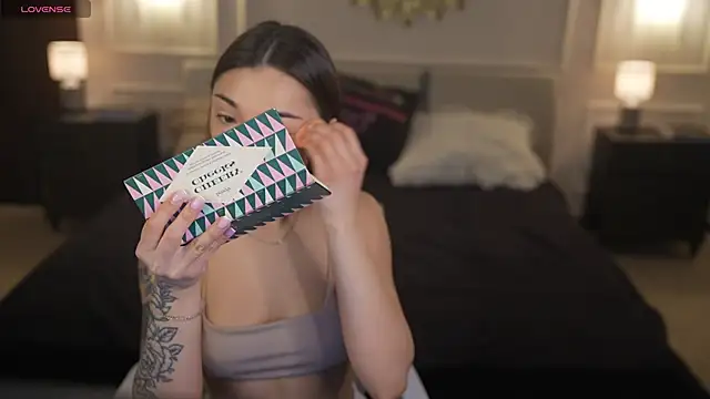 Jasmine Flow online show from April 22, 7:16 am