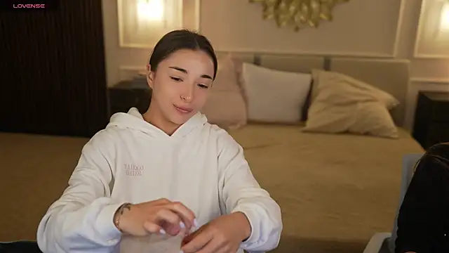 Snapshot of Jasmine_Flow chatting on October 10, 7:24 am Jasmine Flow online show from October 10, 7:24 am