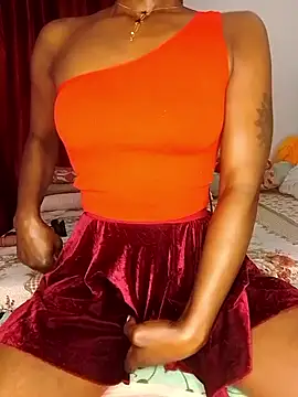 Snapshot of NicRaisaa chatting on October 9, 5:33 am NicRaisaa online show from October 9, 5:33 am