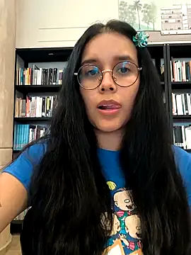 Snapshot of Annya-sweet chatting on October 2, 6:57 pm Annya-sweet online show from October 2, 6:57 pm