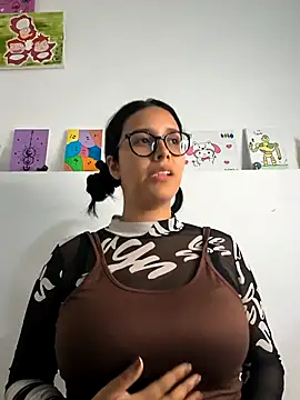 Annya-sweet online show from April 22, 9:45 pm