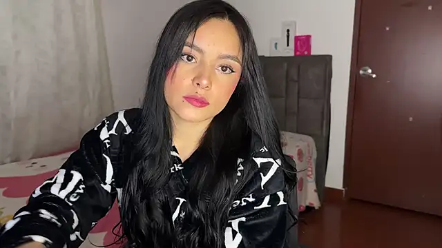 salome polaniiee online show from April 23, 6:21 am