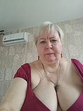 EffectFiona online show from March 25, 4:17 am