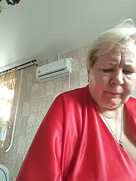 EffectFiona online show from April 24, 6:38 am