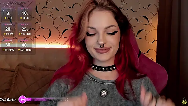 Snapshot of BratzieDarsie chatting on October 15, 11:13 am BratzieDarsie online show from October 15, 11:13 am