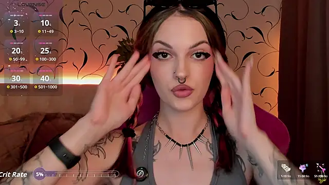 Snapshot of BratzieDarsie chatting on September 30, 12:00 pm BratzieDarsie online show from September 30, 12:00 pm