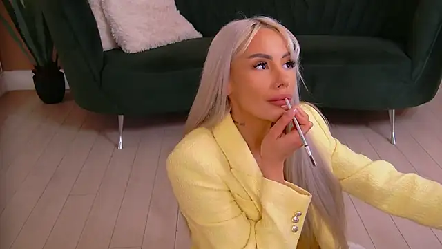 Bailey Rush online show from April 25, 3:20 pm