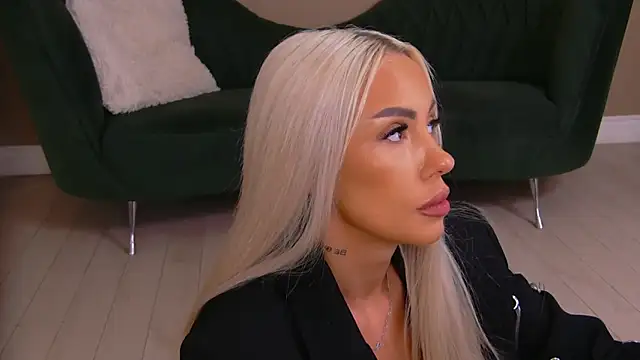 Bailey Rush online show from April 22, 6:16 pm