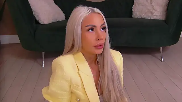 Bailey Rush online show from April 21, 4:14 pm