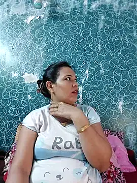 Poojabhabi101 online show from September 16, 5:43 pm