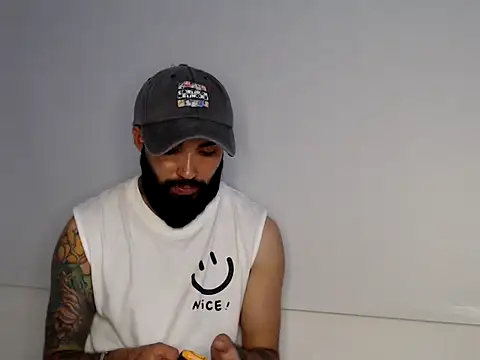 transgenderboy online show from May 25, 11:37 pm