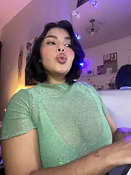 GigiiStone online show from January 10, 10:47 pm