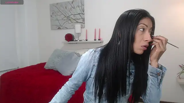 sofia perez    online show from June 8, 8:09 pm