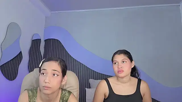 hot little bunny online show from April 24, 9:39 pm