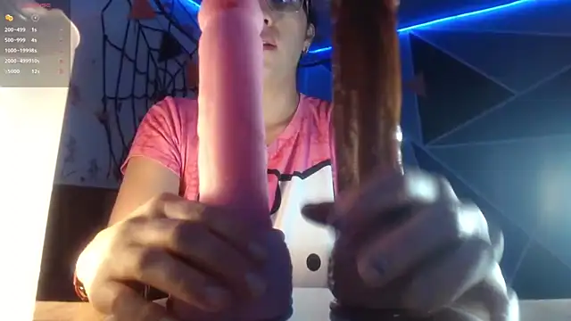 DaMikaela  online show from October 18, 7:37 pm