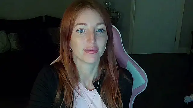 Red firesquirt online show from February 3, 3:06 pm