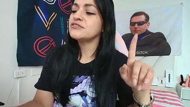 LovelyAzucena online show from April 25, 2:47 pm