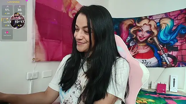 LovelyAzucena online show from April 24, 3:15 pm