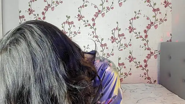 Alisagold90 online show from December 20, 1:04 pm